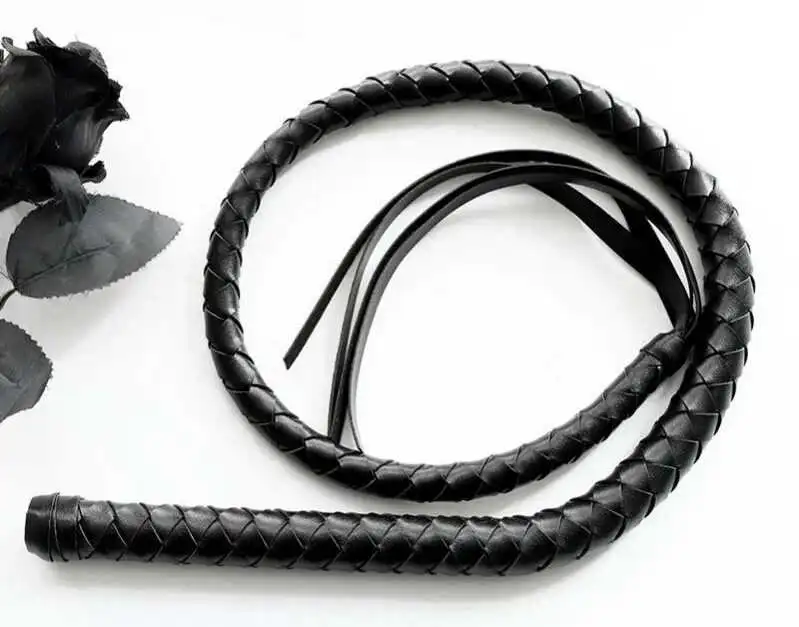 “探索‘dom’角色在BDSM关系中的深层含义与魅力” 一