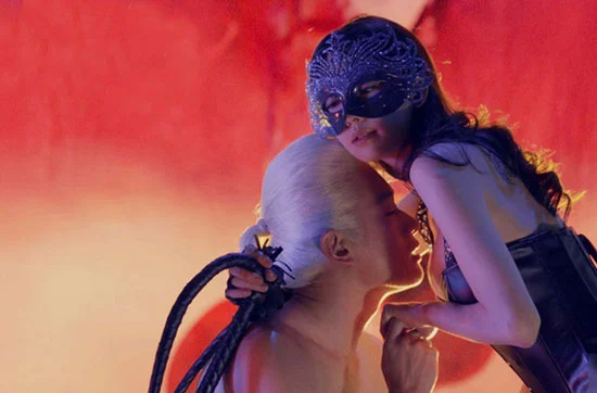 “圣水”真的是BDSM圈中的秘密仪式吗？ 一