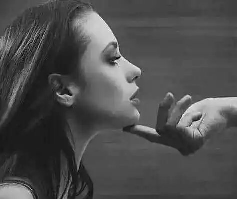 “S倾向”深度解析:如何在BDSM中发现你的支配欲? 一